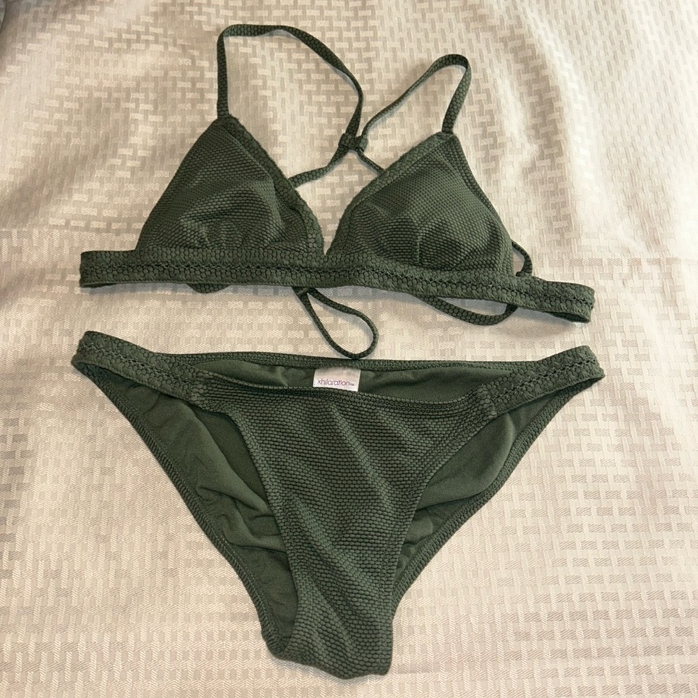 Woman’s XS textured bathing suit